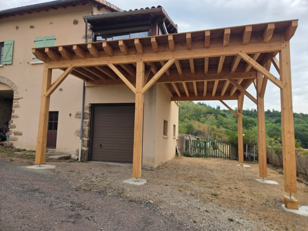 FLAVIE PRESTATION CHARPENTE A DROITE